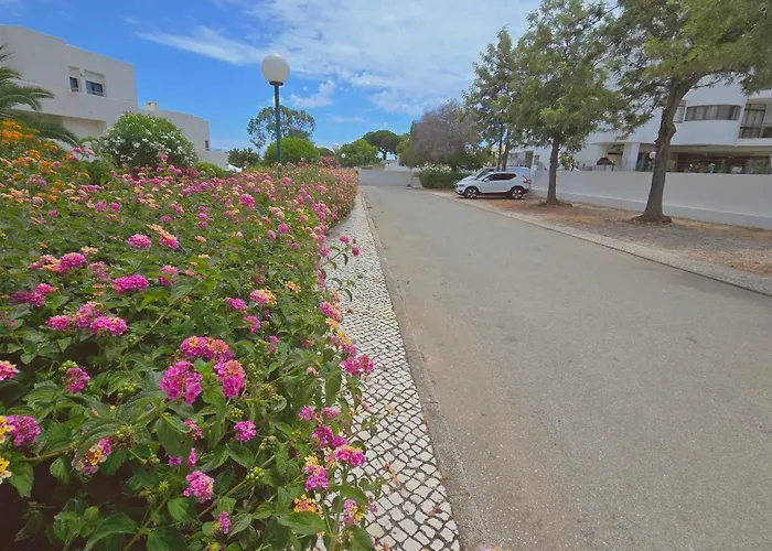 Lejlighed Eulalia With Pool And 5 Minutes From The *