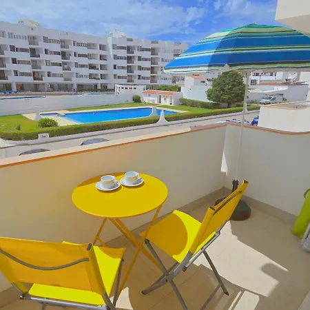 Apartment Eulalia With Pool And 5 Minutes From The